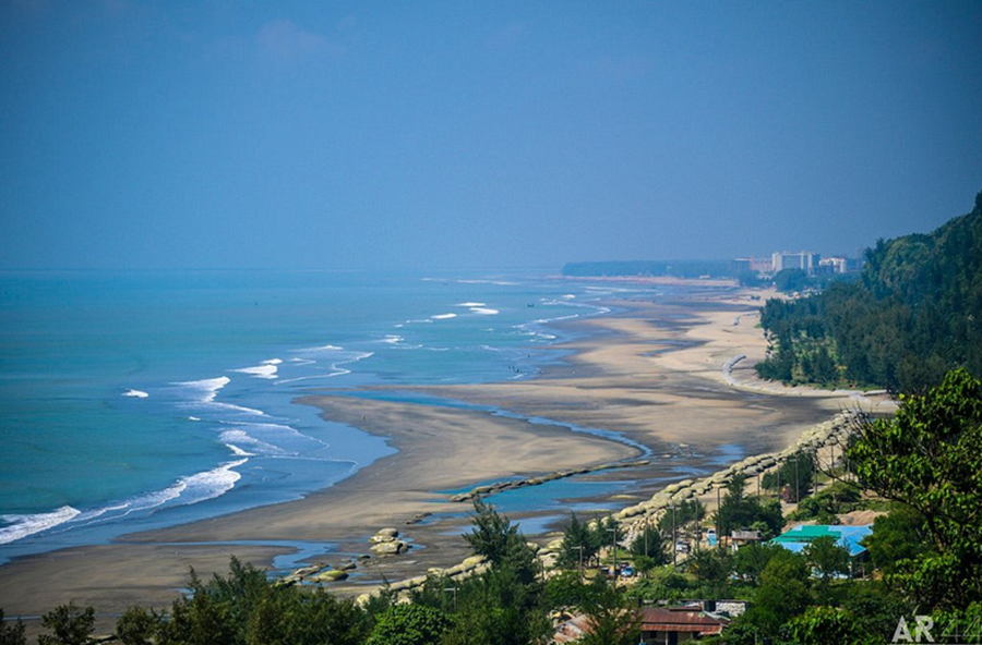 Cox's bazer, the longest sea beach of the world